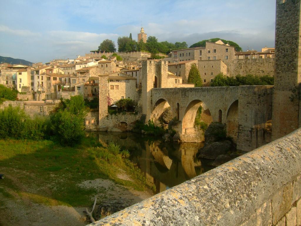 Besalut Apartment Εξωτερικό φωτογραφία